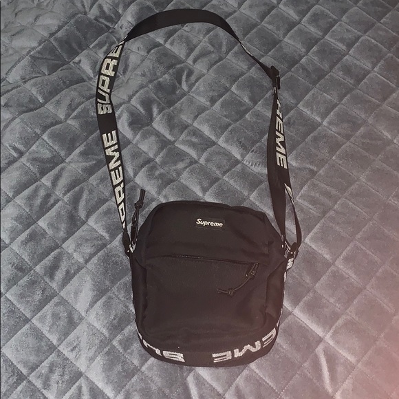 COPY - Supreme hand bag